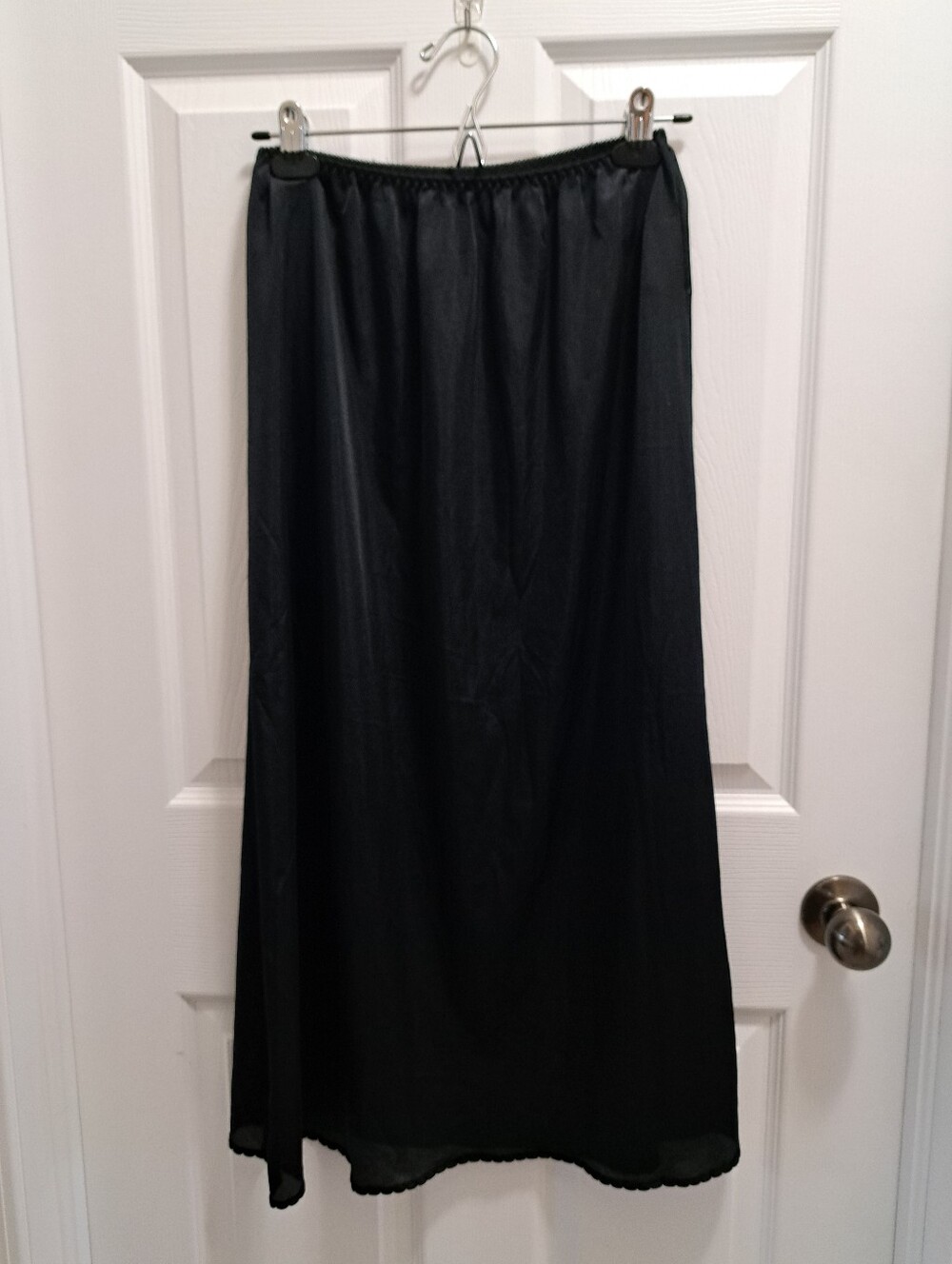 Vintage Black Scalloped Slip Full Length Womens Large Maxi Traditional Retro